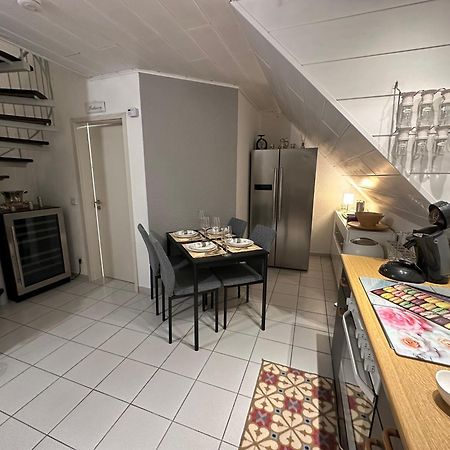 Zentrale Maisonette Mit Buero & Parkplatz Griesheim  Exterior foto