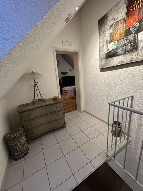 Zentrale Maisonette Mit Buero & Parkplatz Griesheim  Exterior foto